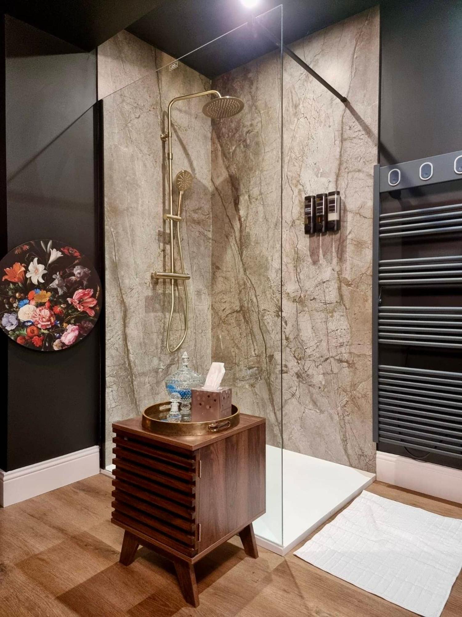 Love Room La Croix De Saint Andre 외부 사진